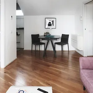 Comecasa Prestigioso Attico In Duomo - San Babila Milano